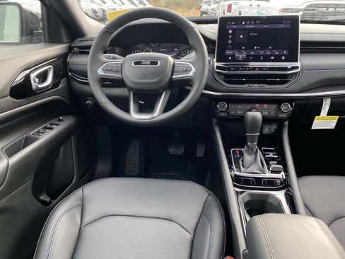 New 2026 Jeep Compass Limited image 8