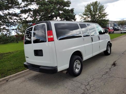 Used 2017 Chevrolet Express 2500 LS RWD image 7