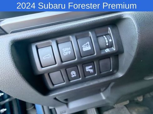 Used 2024 Subaru Forester Premium AWD/4WD image 21