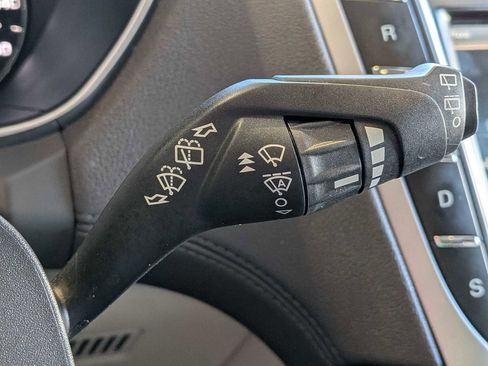 Used 2016 Lincoln MKX Reserve w/ Luxury Package image 25