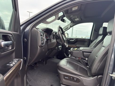 Used 2022 Chevrolet Silverado 1500 LT image 12