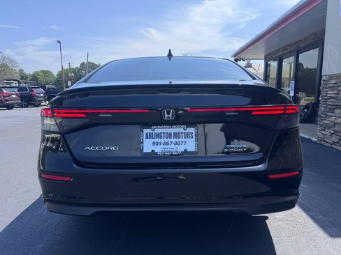 Used 2023 Honda Accord Sport image 4