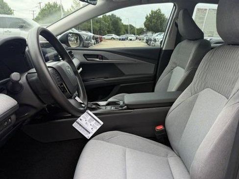 New 2026 Toyota Camry LE w/ Convenience Package FWD image 17