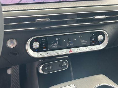 New 2026 Genesis GV60 RWD image 32