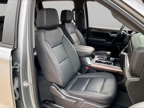 Certified 2025 Chevrolet Silverado 1500 RST RWD image 10