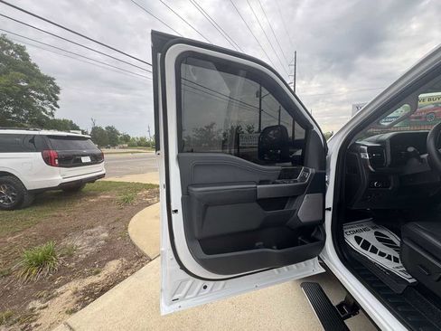 Used 2025 Ford F250 Lariat AWD/4WD image 32