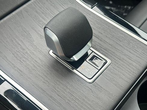New 2026 Land Rover Range Rover Velar S AWD/4WD image 24