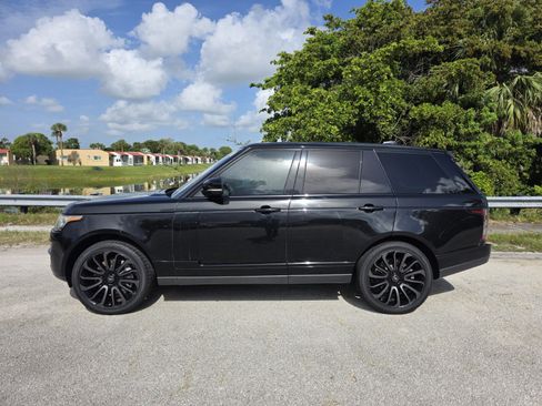 Used 2017 Land Rover Range Rover Supercharged AWD/4WD image 7