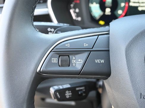 Certified 2025 Audi Q3 2.0T Premium Plus w/ Premium Plus Package image 6