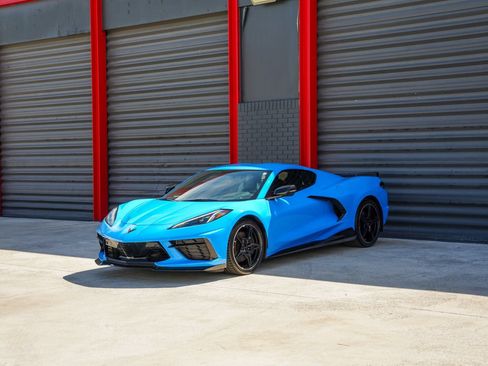 Used 2023 Chevrolet Corvette Stingray Preferred Cpe w/ Z51 Performance Package RWD image 1