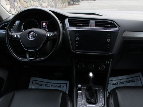 Used 2018 Volkswagen Tiguan SE w/ 3rd Row Seat Package image 20