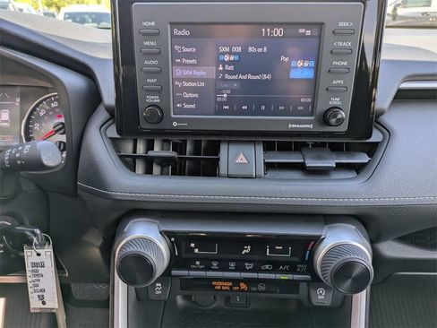 Used 2022 Toyota RAV4 LE image 33