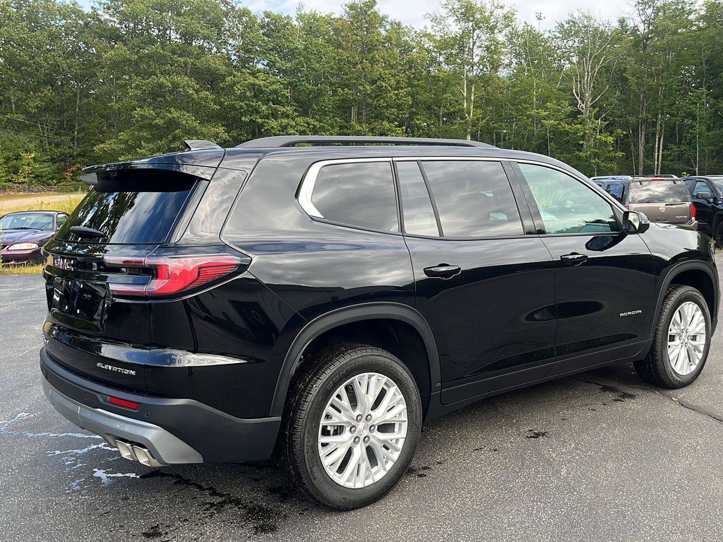 New 2026 GMC Acadia Elevation w/ Elevation Premium Package AWD/4WD image 7