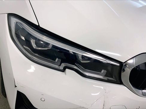 Used 2019 BMW 330i xDrive Sedan w/ Convenience Package image 27