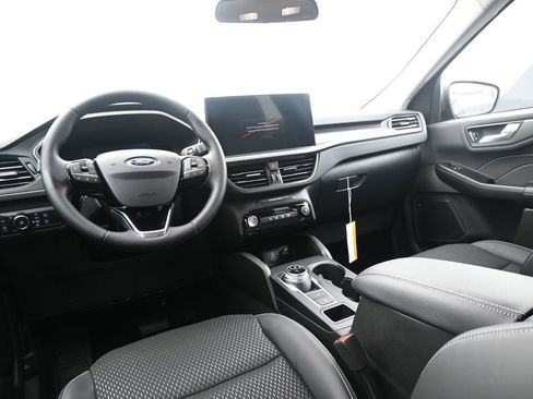 New 2024 Ford Escape SE FWD image 10