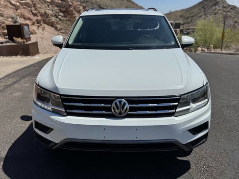 Used 2019 Volkswagen Tiguan SE image 2