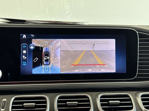 Certified 2025 Mercedes-Benz GLE 450e 4MATIC w/ Driver Assistance Package image 24