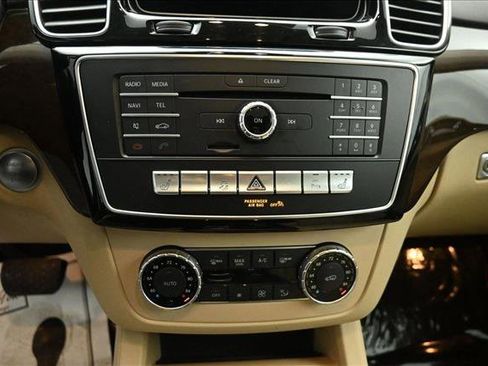 Certified 2018 Mercedes-Benz GLE 350 4MATIC image 17