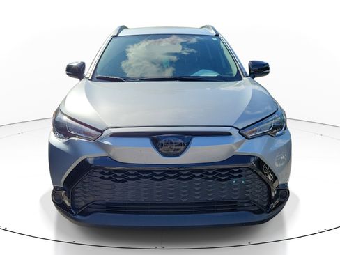 Used 2025 Toyota Corolla Cross AWD Hybrid image 2