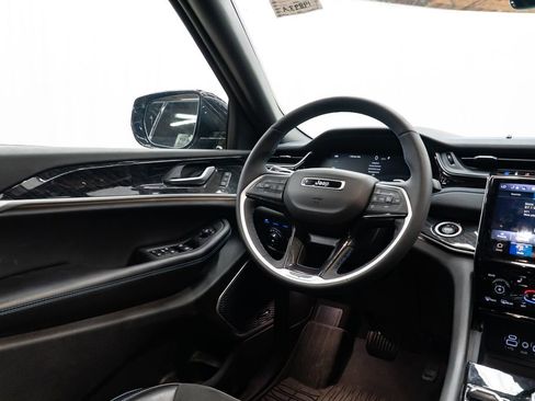 Used 2023 Jeep Grand Cherokee Trailhawk w/ Advanced Protech Group II image 12