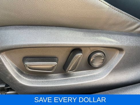 Used 2025 Toyota Camry SE FWD image 20