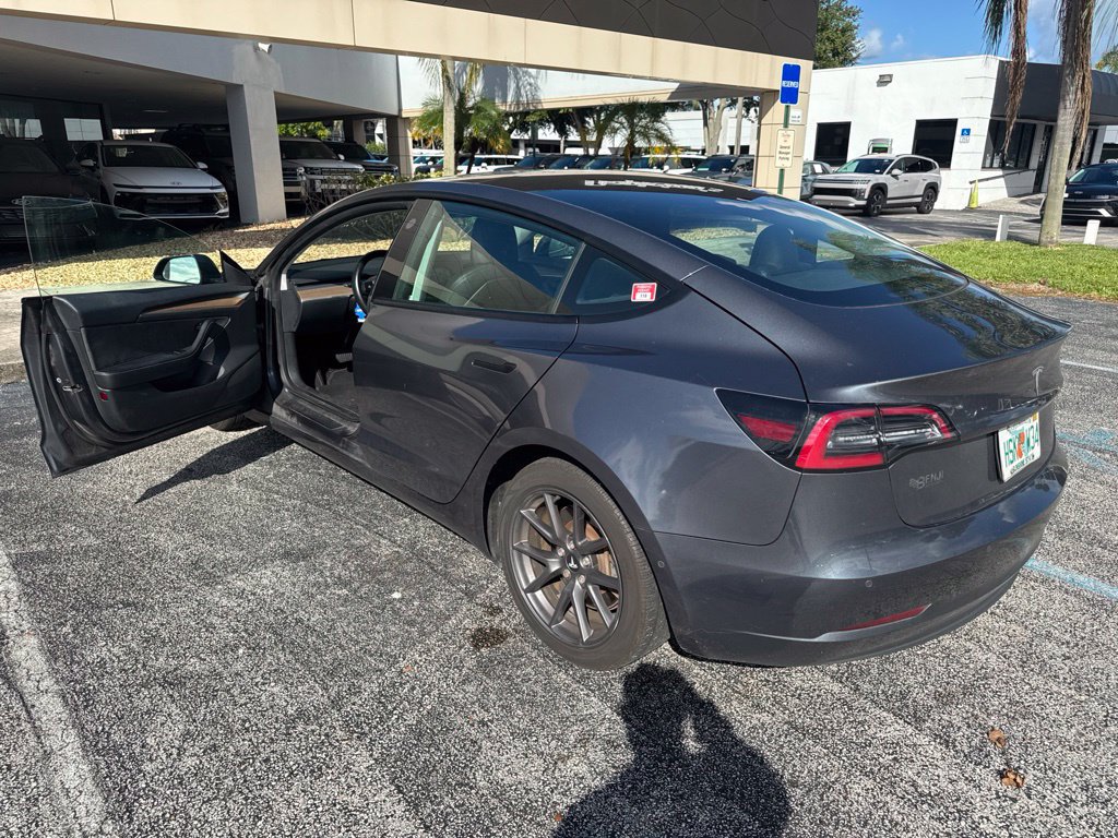 Used 2022 Tesla Model 3 RWD image 8