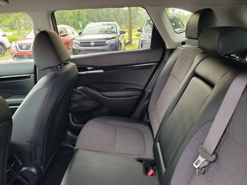 Used 2025 Kia Seltos S FWD image 13