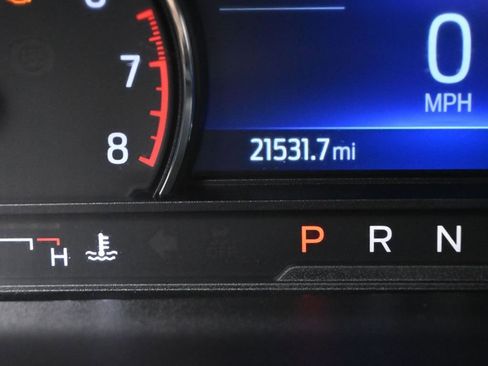 Used 2022 Ford Explorer XLT w/ Equipment Group 202A image 26