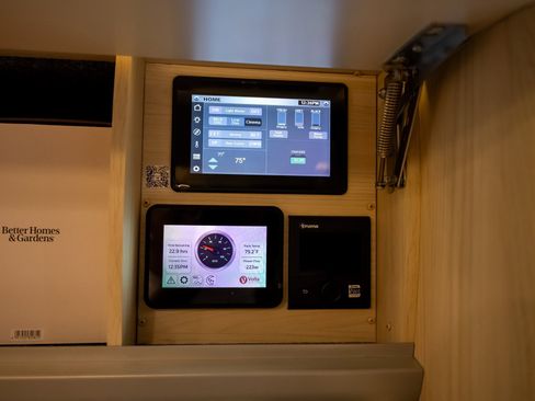 Used 2022 Mercedes-Benz Sprinter 144 Cargo image 80