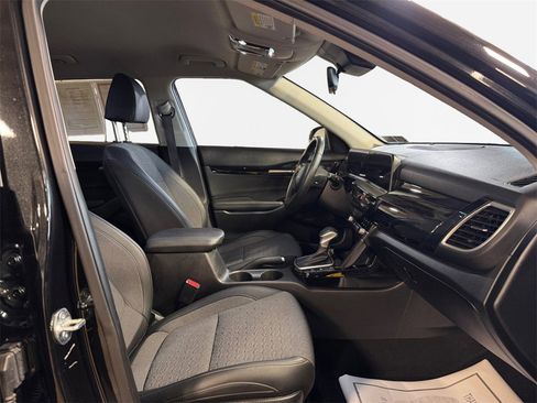 Certified 2024 Kia Seltos S image 26
