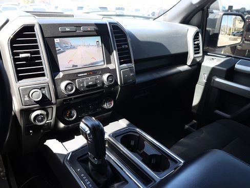 Used 2017 Ford F150 XLT w/ Equipment Group 302A Luxury AWD/4WD image 15
