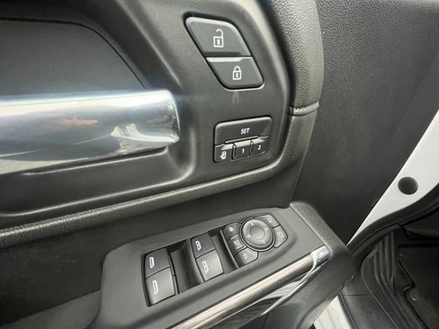 Used 2021 Chevrolet Silverado 2500 LTZ w/ LTZ Plus Package image 11