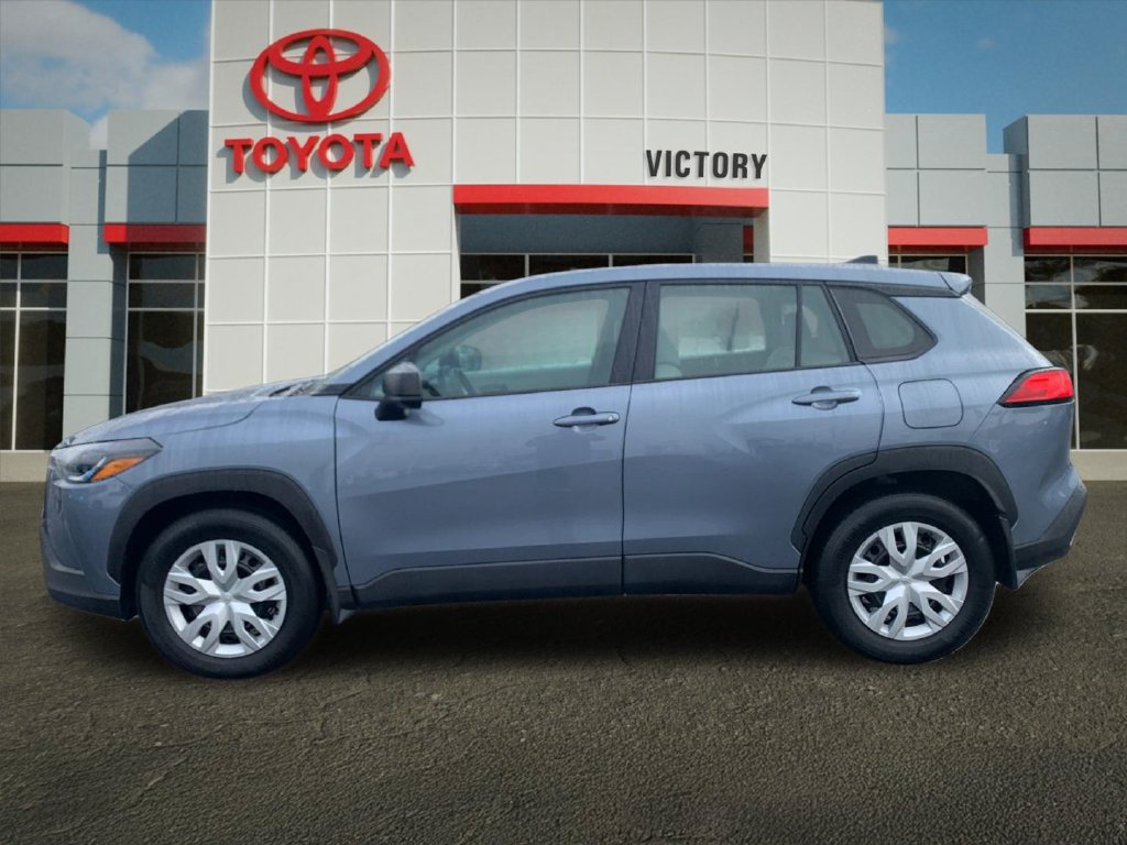 Used 2023 Toyota Corolla Cross L AWD/4WD image 6