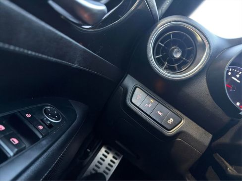 Used 2021 Kia Forte GT-Line image 16