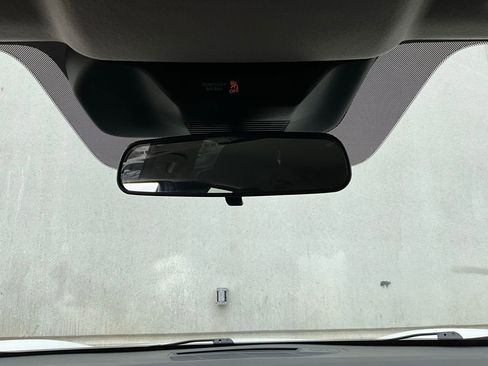 Used 2025 Nissan Kicks SV image 16