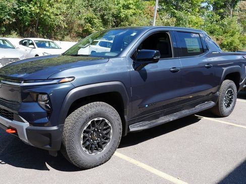 New 2026 Chevrolet Silverado EV Trail Boss w/ Premium Package image 4