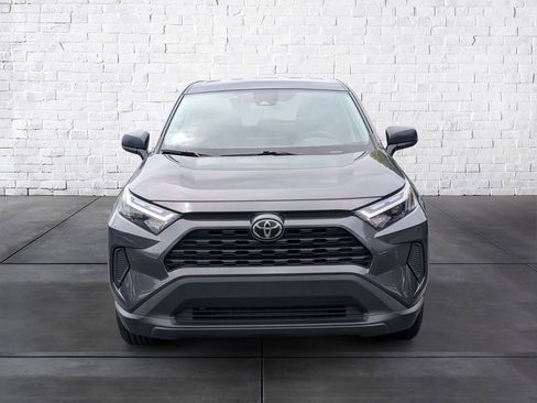 Used 2023 Toyota RAV4 LE FWD image 3
