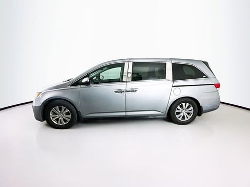 Used 2016 Honda Odyssey SE image 4