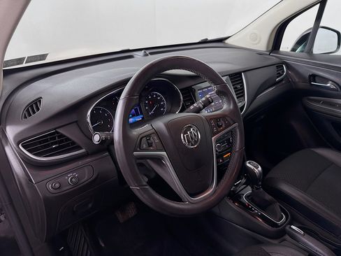 Used 2022 Buick Encore Preferred w/ Safety Package image 10