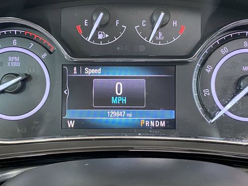 Used 2015 Buick Regal Premium w/ Experience Buick Package FWD image 5