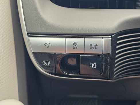 Certified 2024 Hyundai Ioniq 5 SEL AWD/4WD image 22