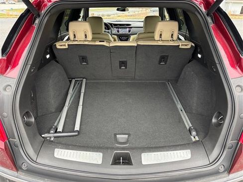 Used 2017 Cadillac XT5 Luxury w/ Driver Awareness Package image 26