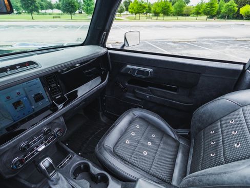Used 2024 Ford Bronco Black Diamond AWD/4WD image 72