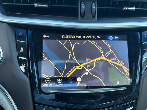 Used 2015 Cadillac XTS Platinum image 31