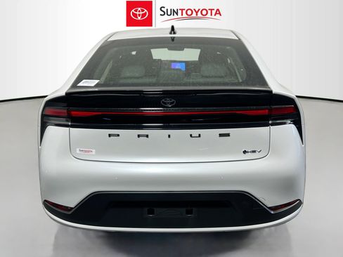 New 2026 Toyota Prius LE image 5