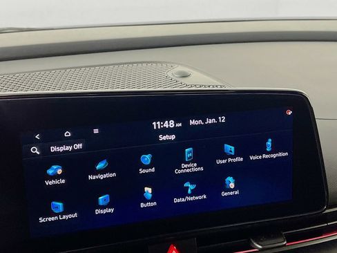 Certified 2025 Hyundai Elantra SEL image 15