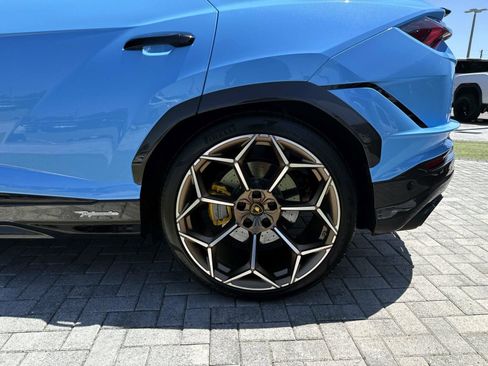 Used 2024 Lamborghini Urus Performante AWD/4WD image 12