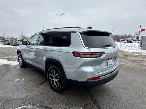 Used 2024 Jeep Grand Cherokee L Limited w/ Luxury Tech Group II image 5