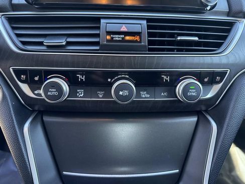 Used 2019 Honda Accord Touring image 32