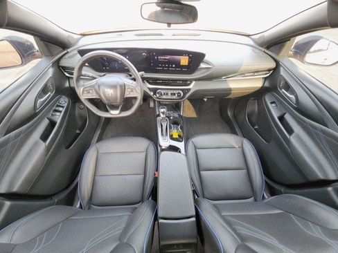 Used 2024 Buick Envista Sport Touring w/ Convenience I Package FWD image 24